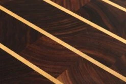 Eden Planche à Découper Faite à La Main, Noyer Américain Avec Rayures, 37x36 Cm -Victorinox Soldes EQP004 3736 03 eden snijplank eqp004 3736 d3