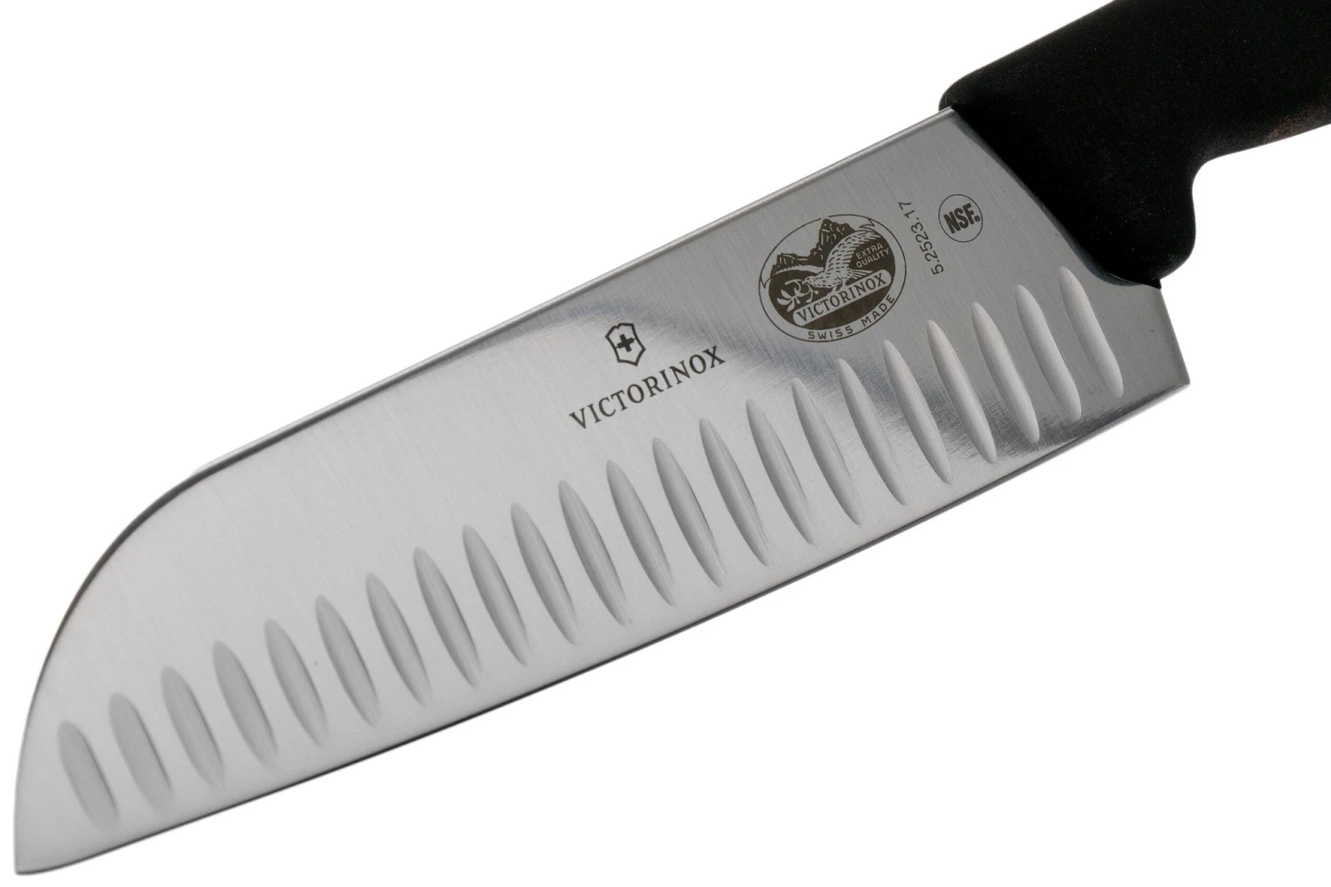 Victorinox Fibrox Santoku 17 Cm, 5.2523.17 5 Victorinox Fibrox Santoku 17 Cm, 5.2523.17 – Image 3