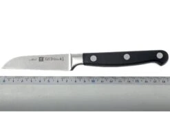 Zwilling - Professional « S » Couteau à Légumes 9 Cm 9 Zwilling - Professional « S » Couteau à Légumes 9 Cm -Victorinox Soldes ZW31020 090 04 zwilling professional s 31020 090 groentemes d4