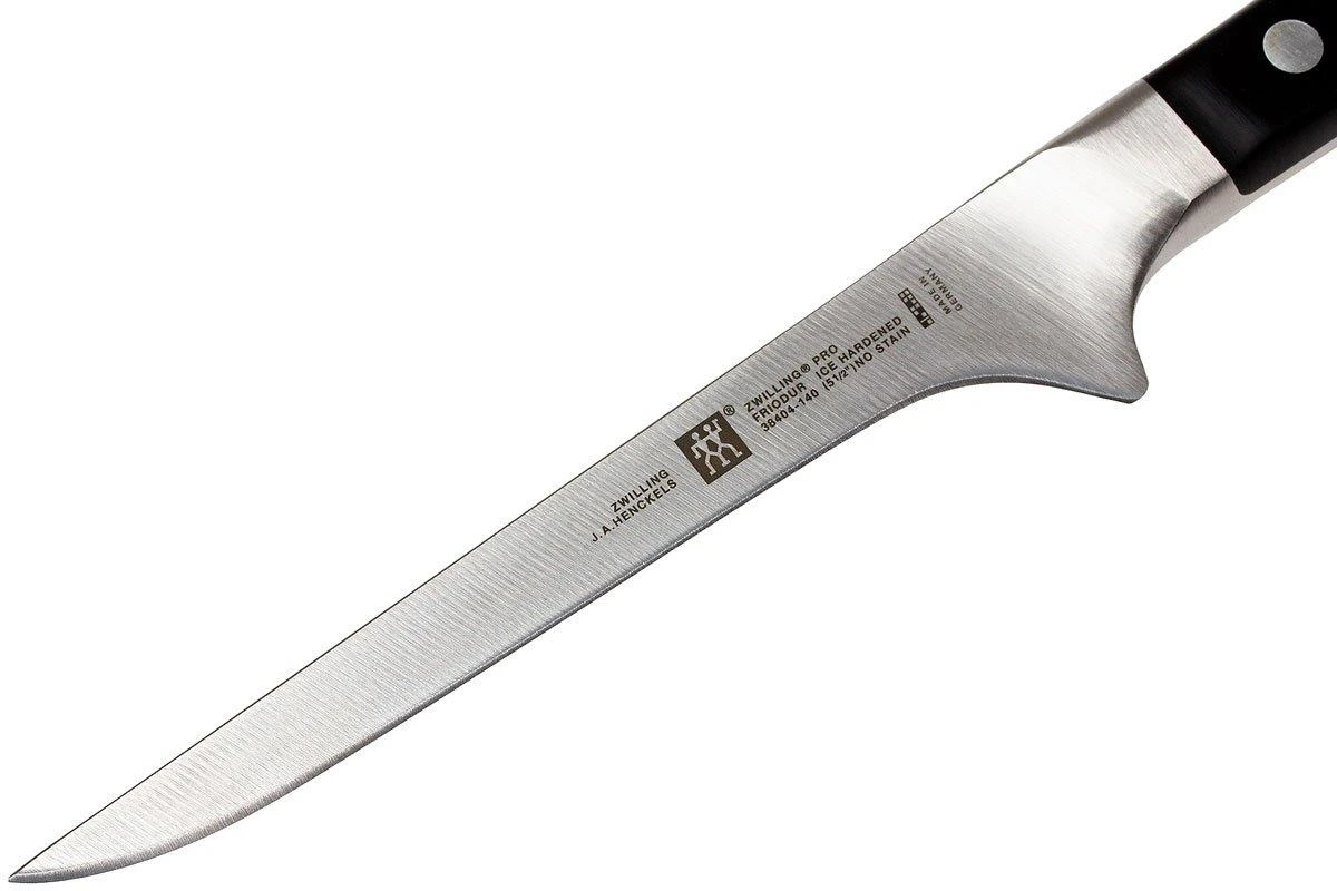 Zwilling Pro Couteau à Désosser 14cm, 38404-141 5 Zwilling Pro Couteau à Désosser 14cm, 38404-141 – Image 3